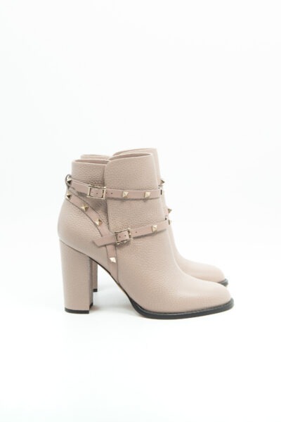 Valentino Garavani "Rockstud" Stiefelette in Beige