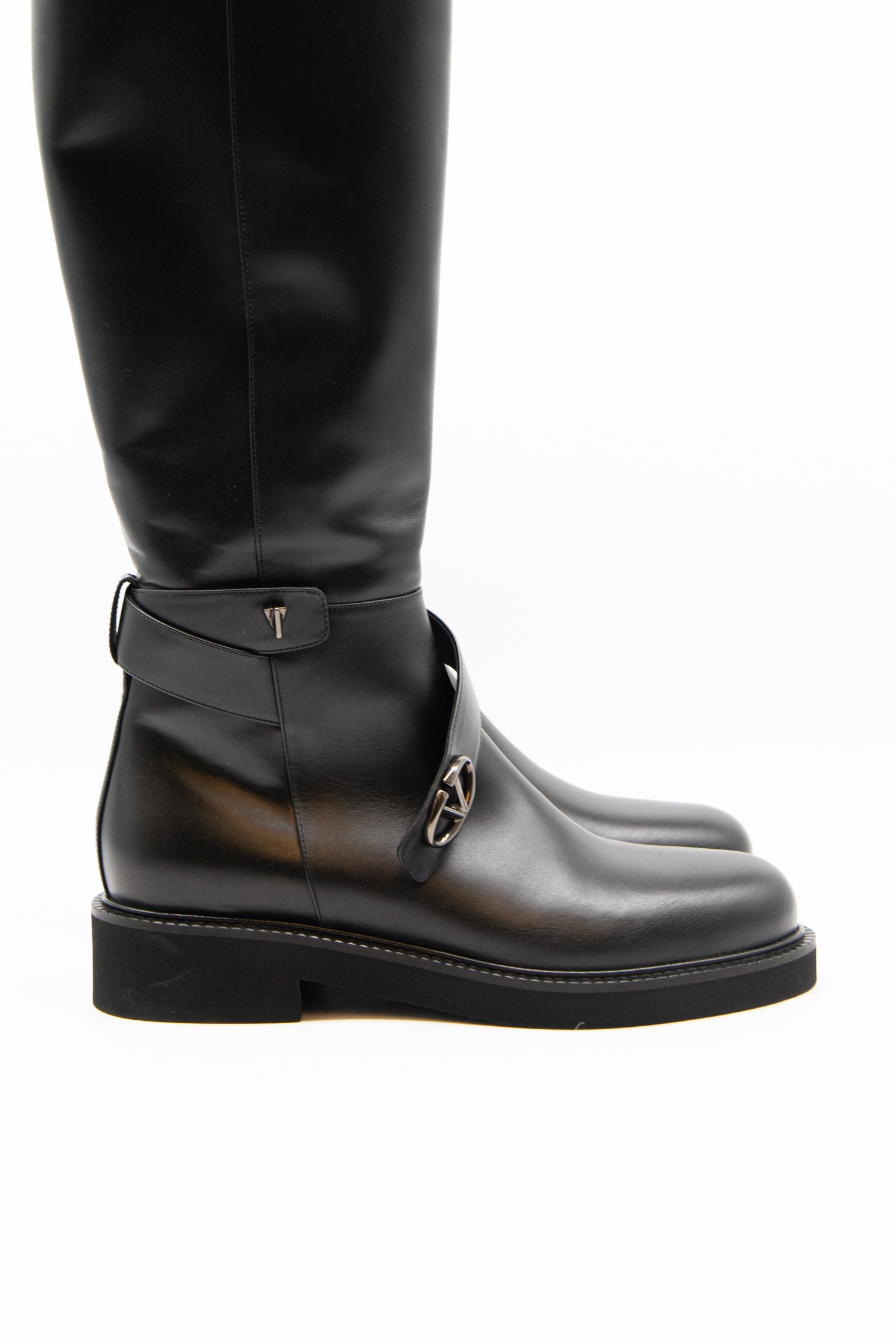 Valentino Stiefel aus Leder in Schwarz