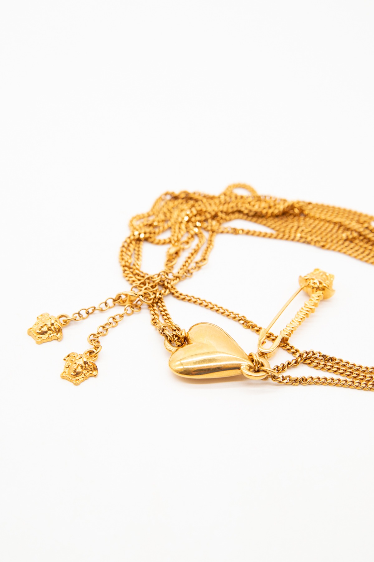 Versace Körperkette mit Herz und Sicherheitsnadel in Gold