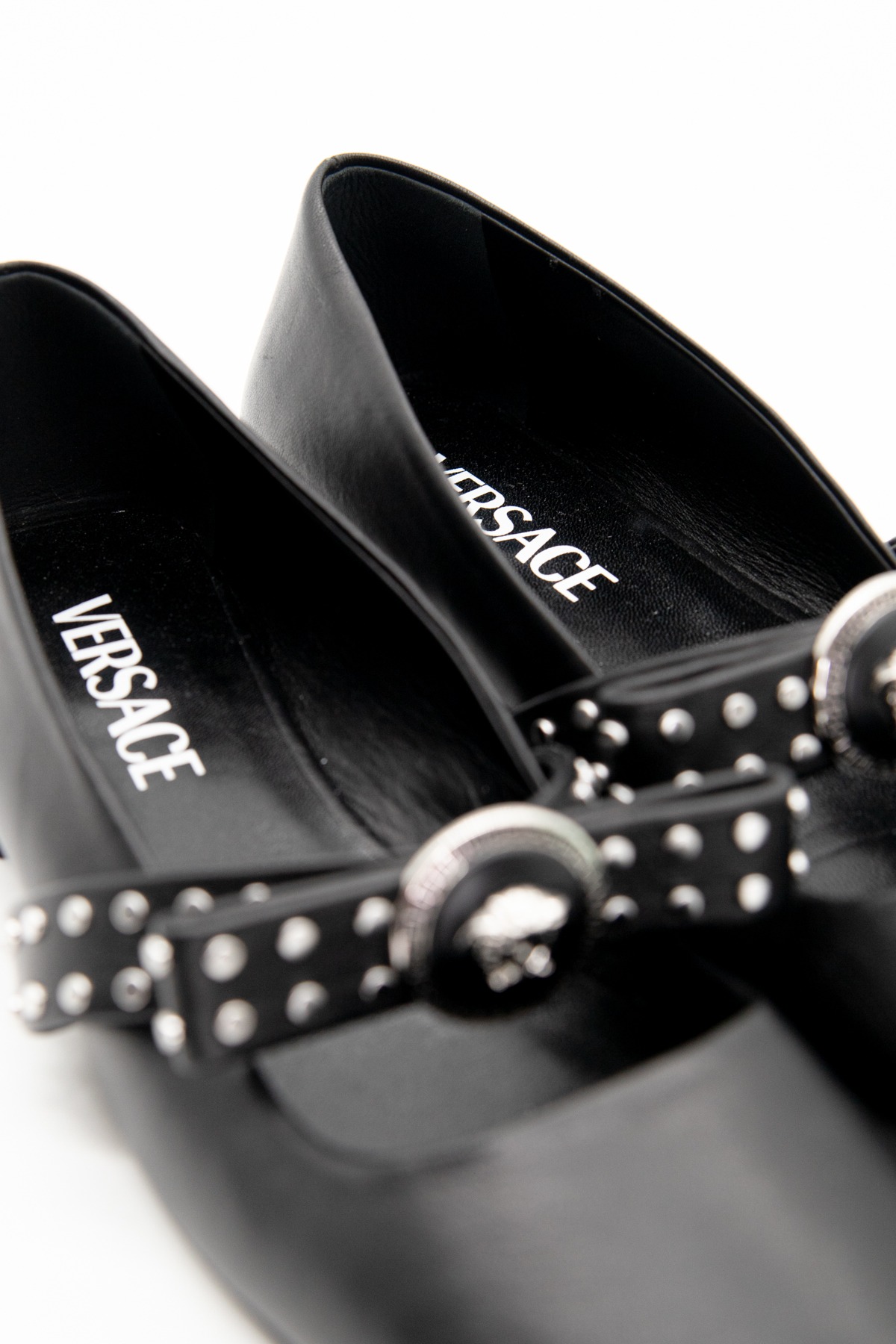 Versace Ballerina mit Gianni Schleife in Schwarz