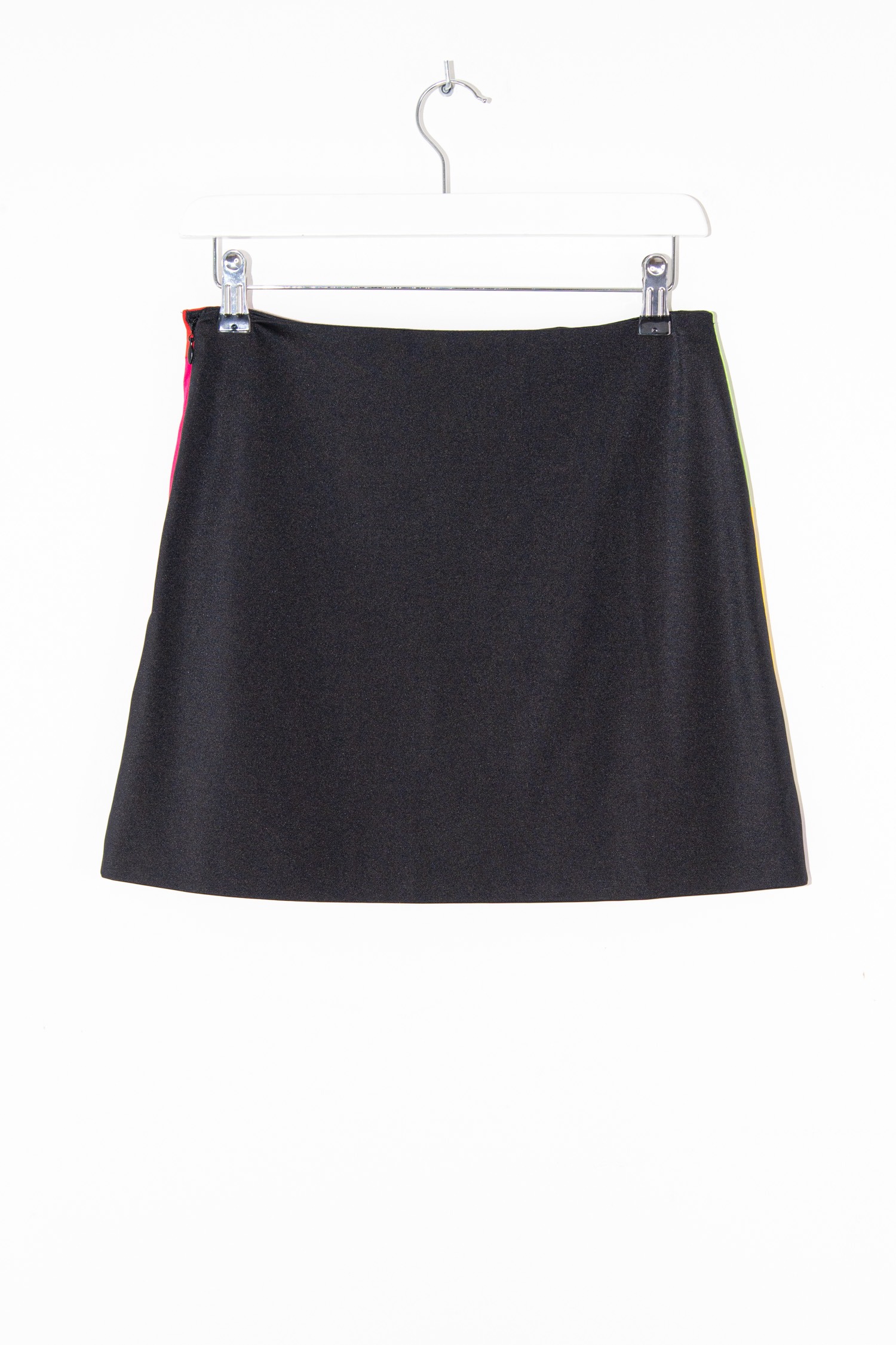 Vintage Cheap and Chic by Moschino Rock mit Regenbogenmuster