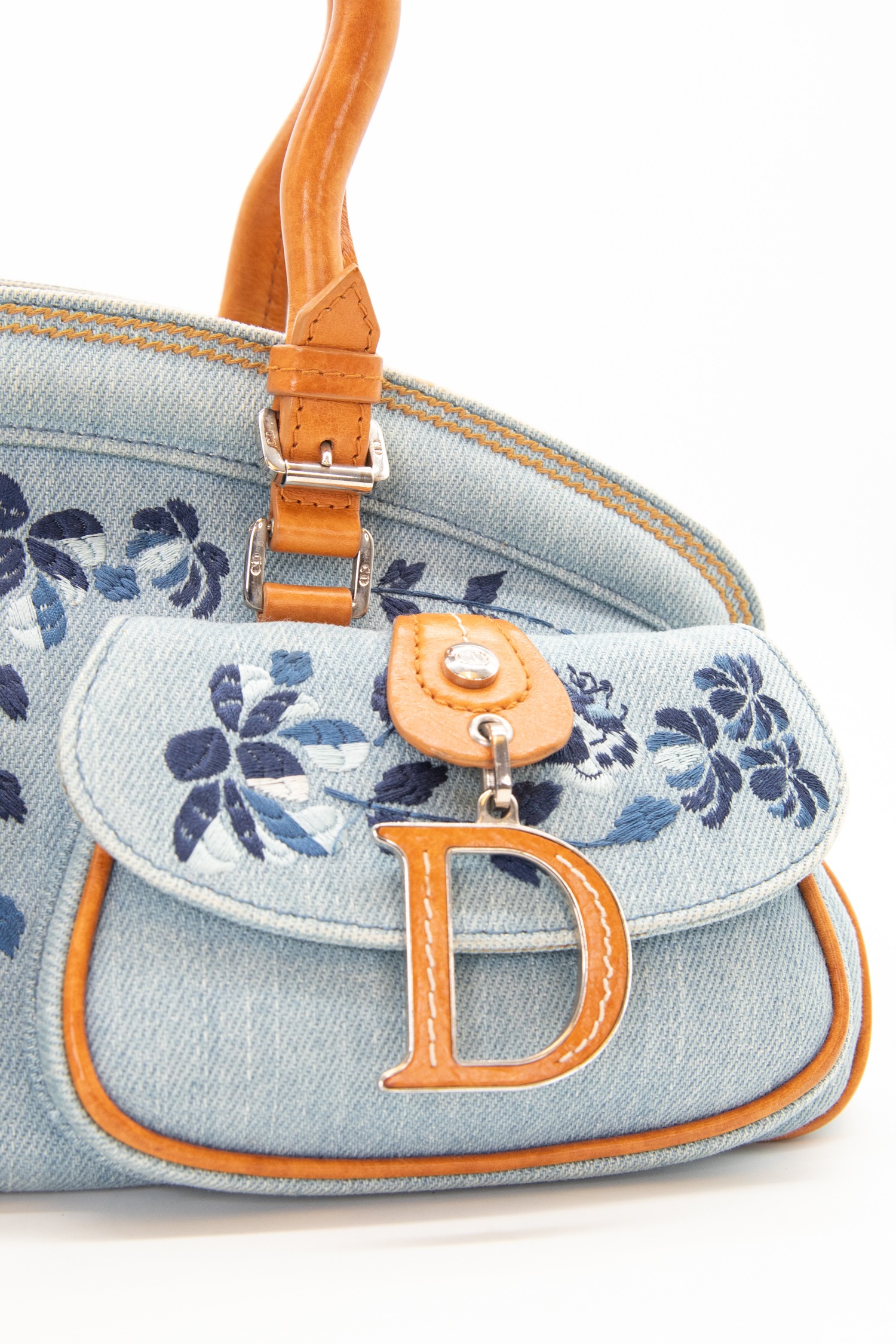 Christian Dior Vintage „Denim Detective“ Handtasche in Hellblau