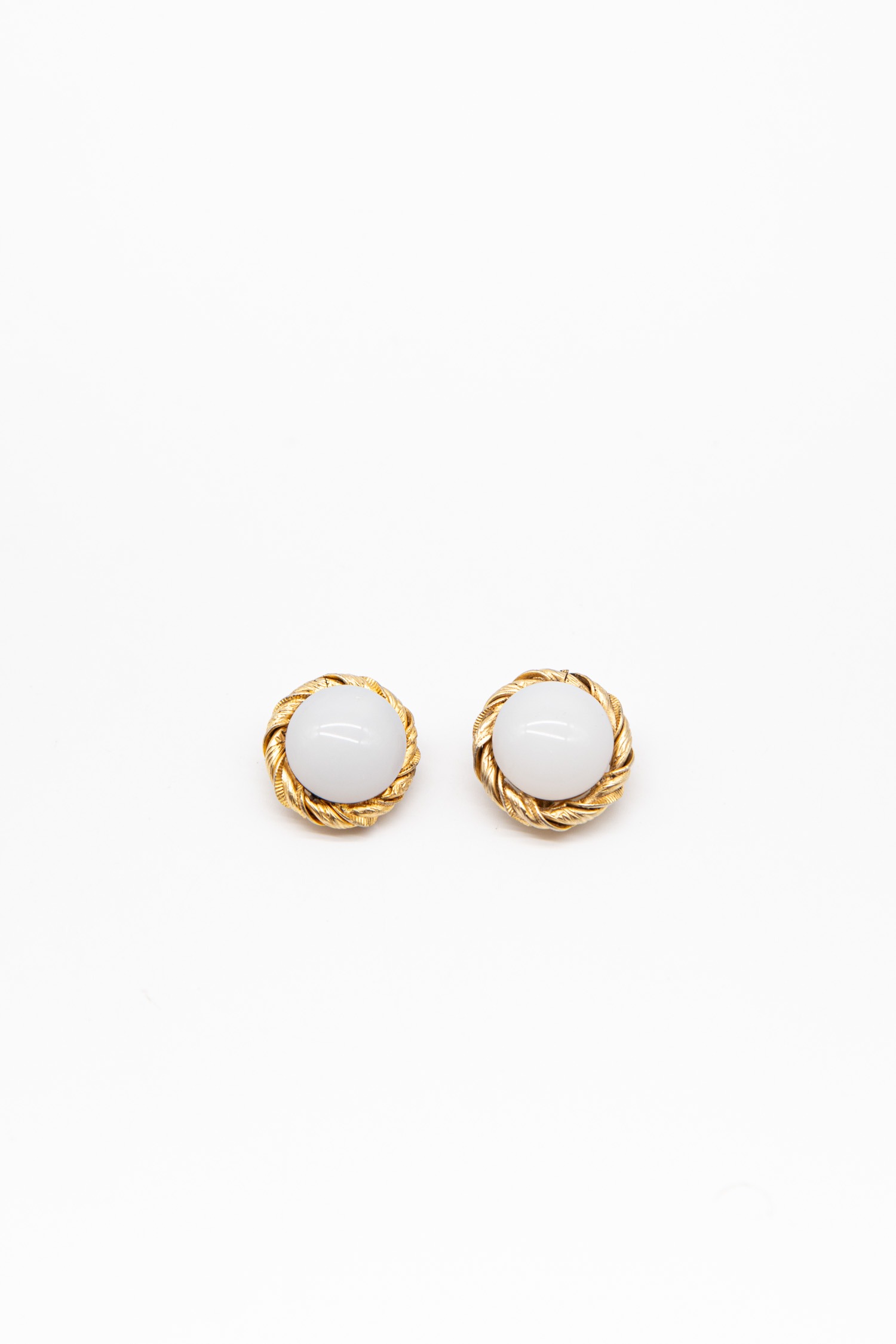 Vintage Dior Ohrclips in Weiß und Gold