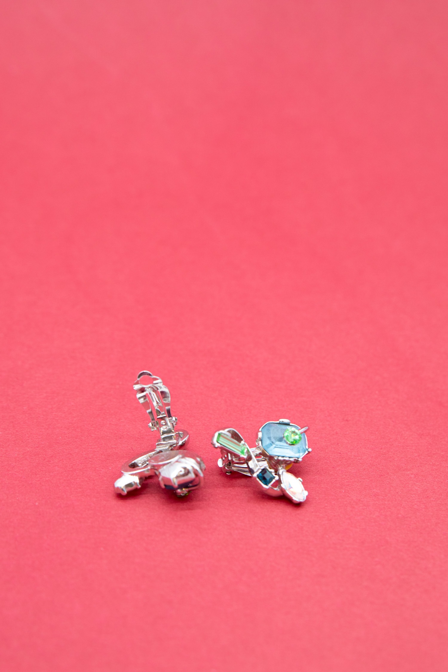 Vintage Christian Lacroix Ohrclips mit Strass in Grün