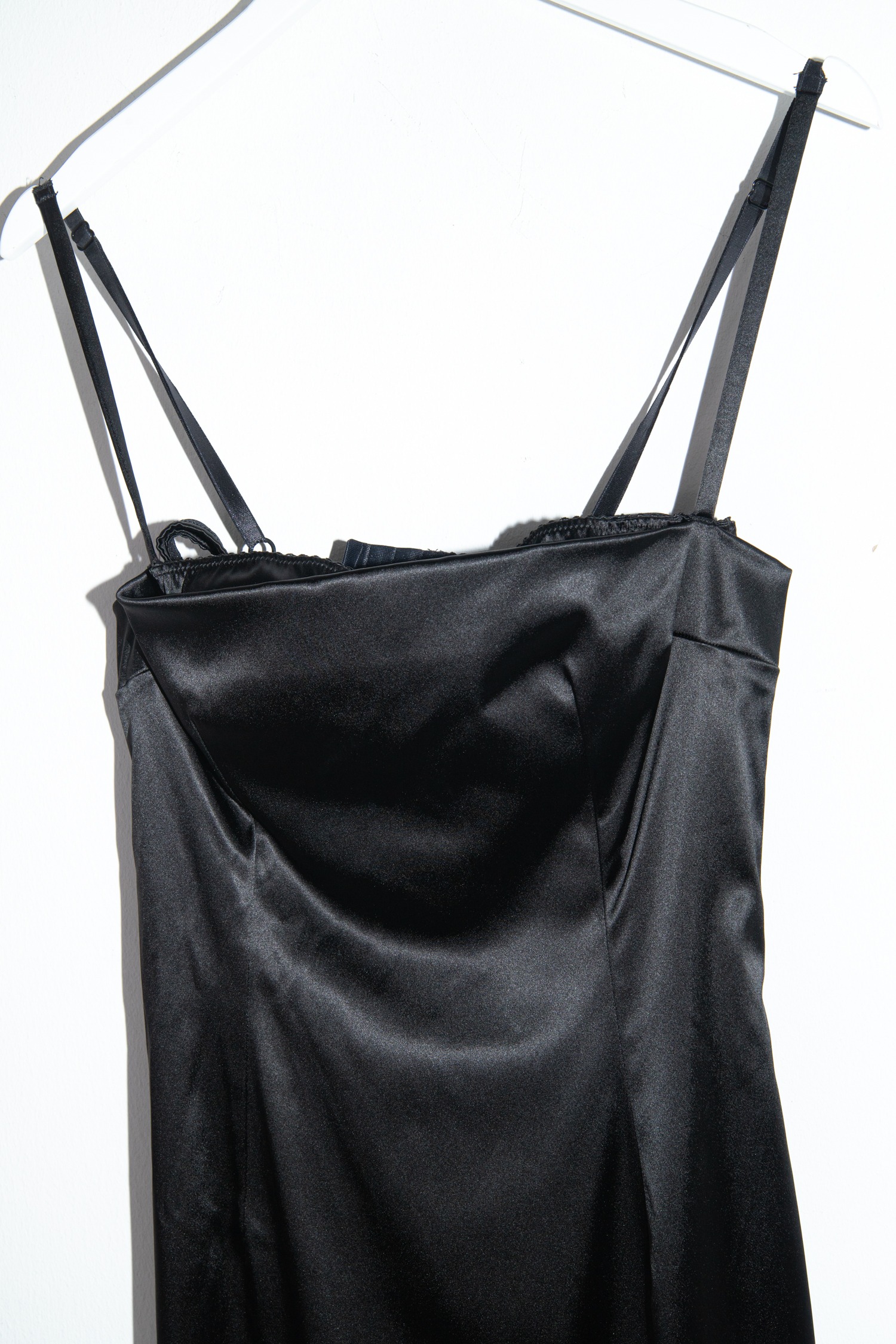 Dolce & Gabbana Trägerkleid aus Satin in Schwarz