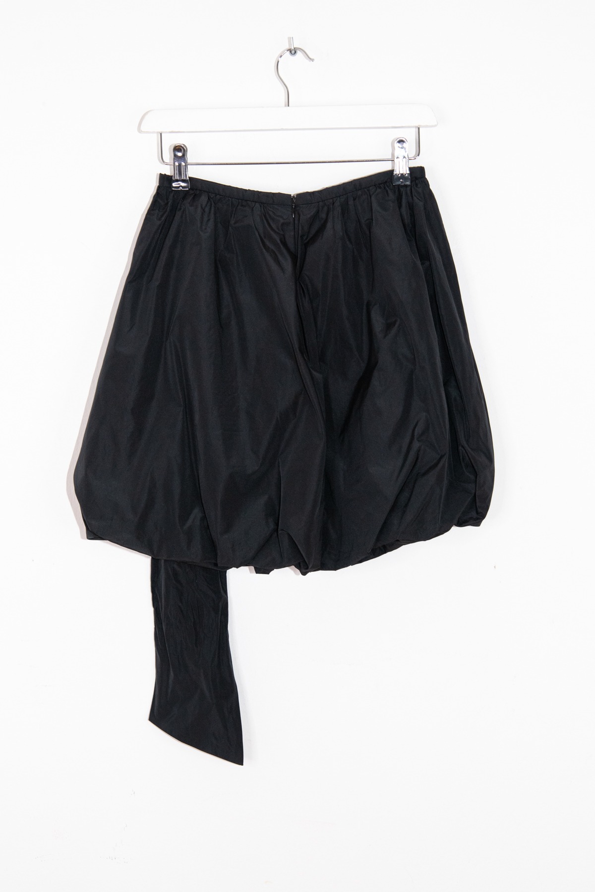 Emporio Armani Vintage Rock mit Ballonsaum in Schwarz