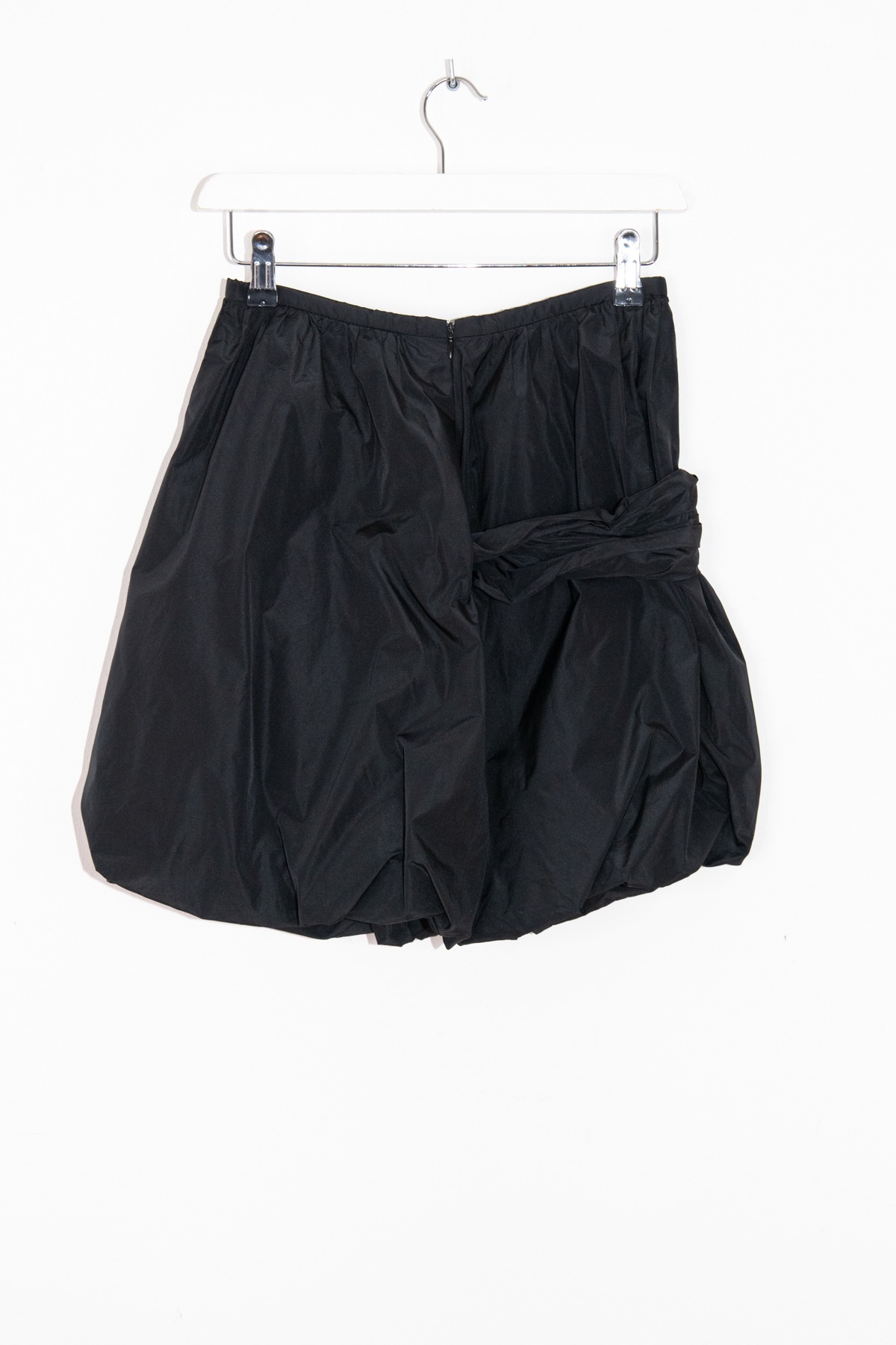 Emporio Armani Vintage Rock mit Ballonsaum in Schwarz