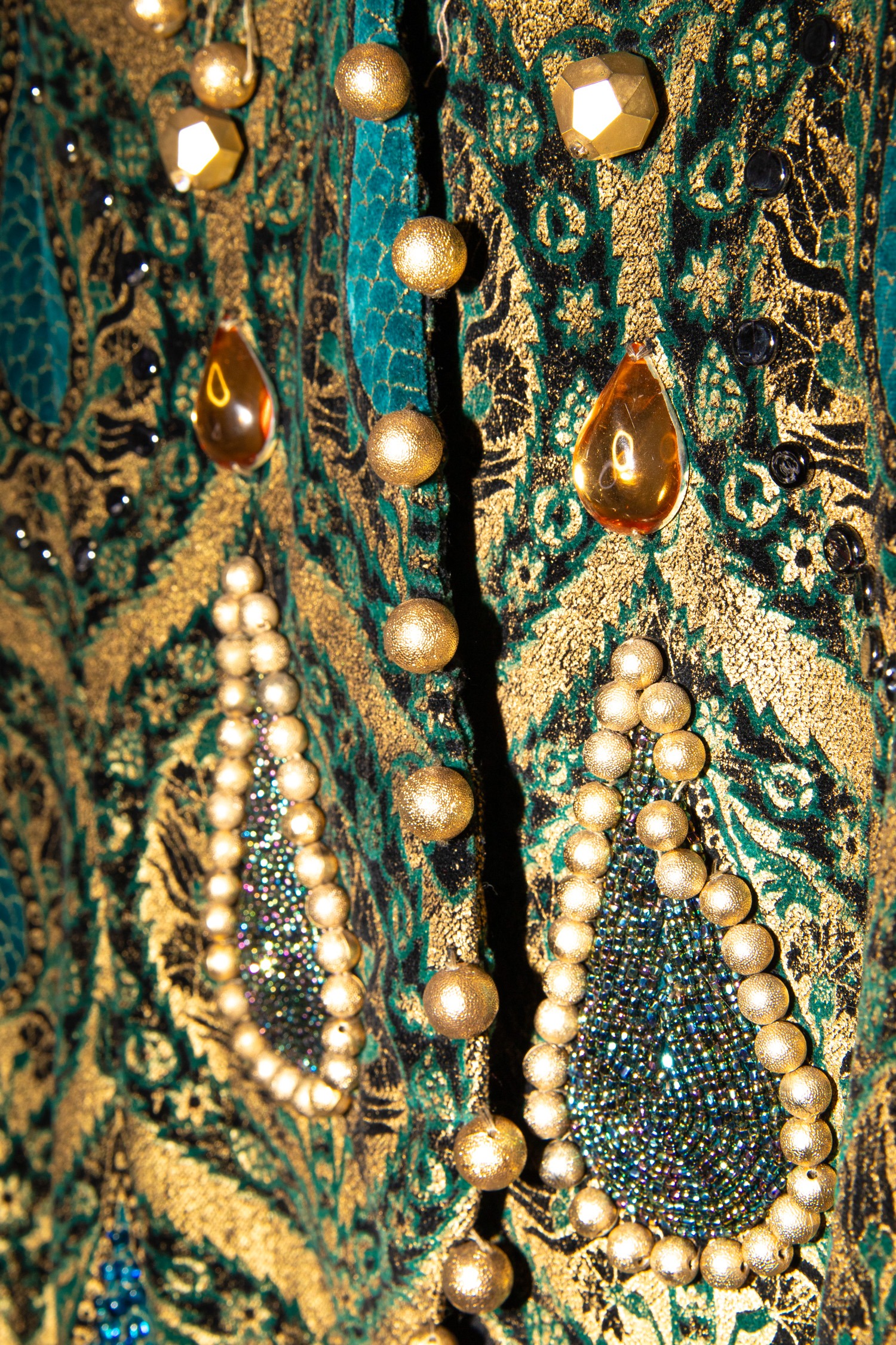 Vintage Krizia Jacke mit Perlen in Gold und Dunkelgrün