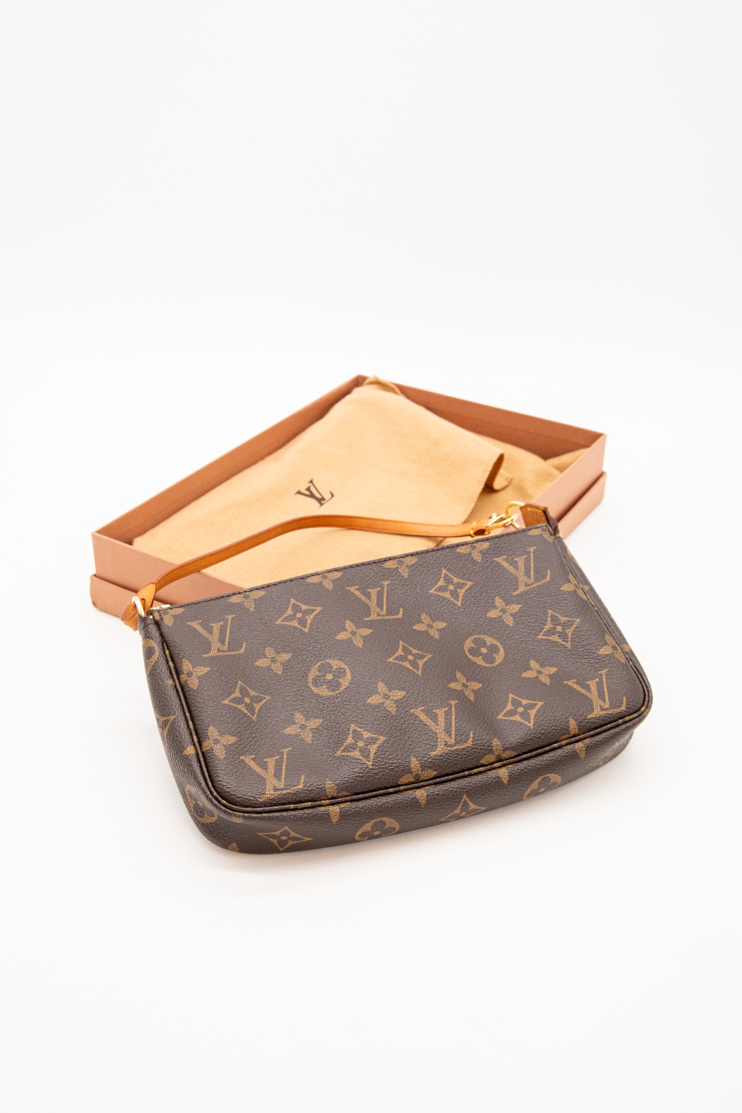 Louis Vuitton „Pochette“ in Dunkelbraun und Gold