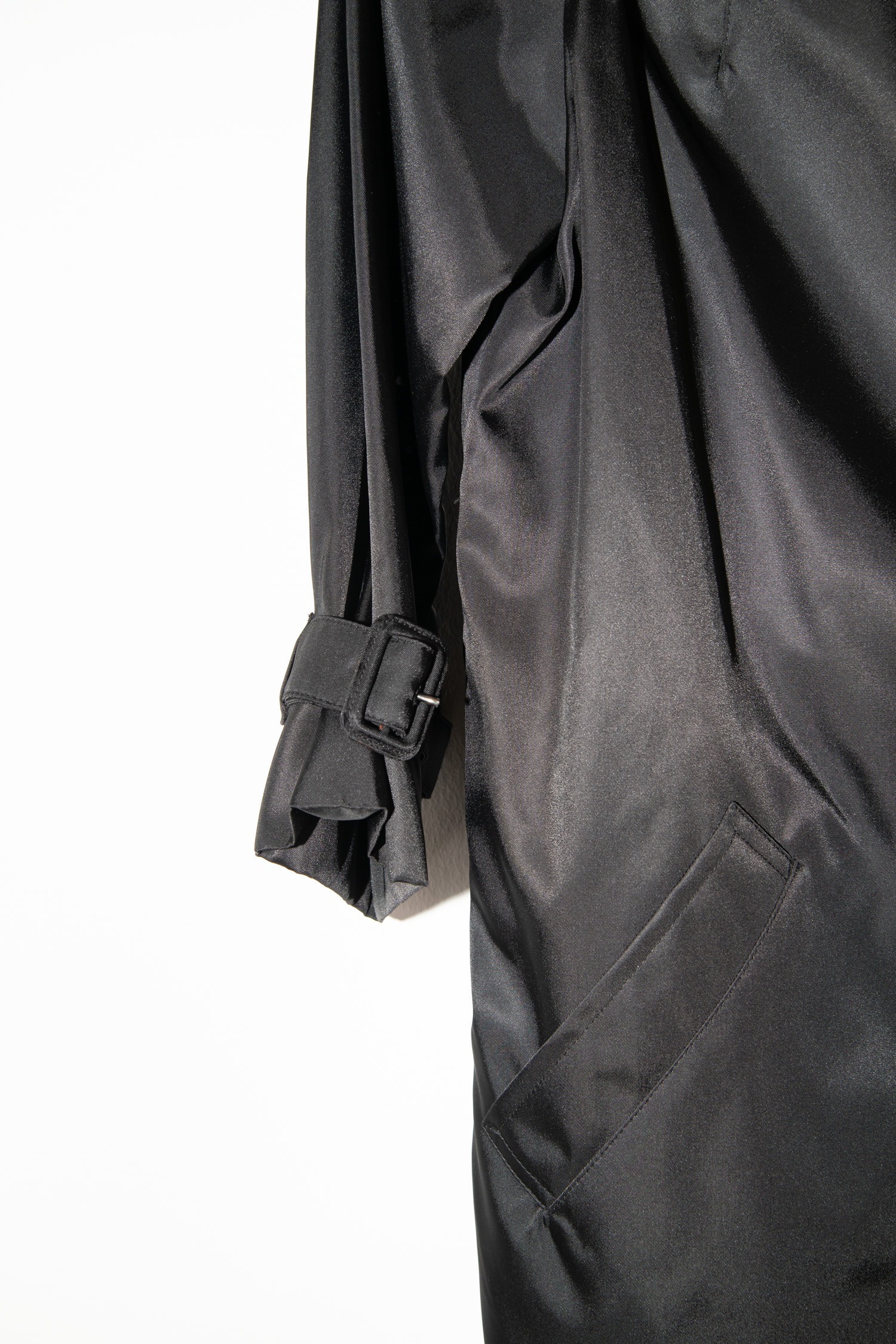 Vintage Prada Mantel mit Steinen in Schwarz