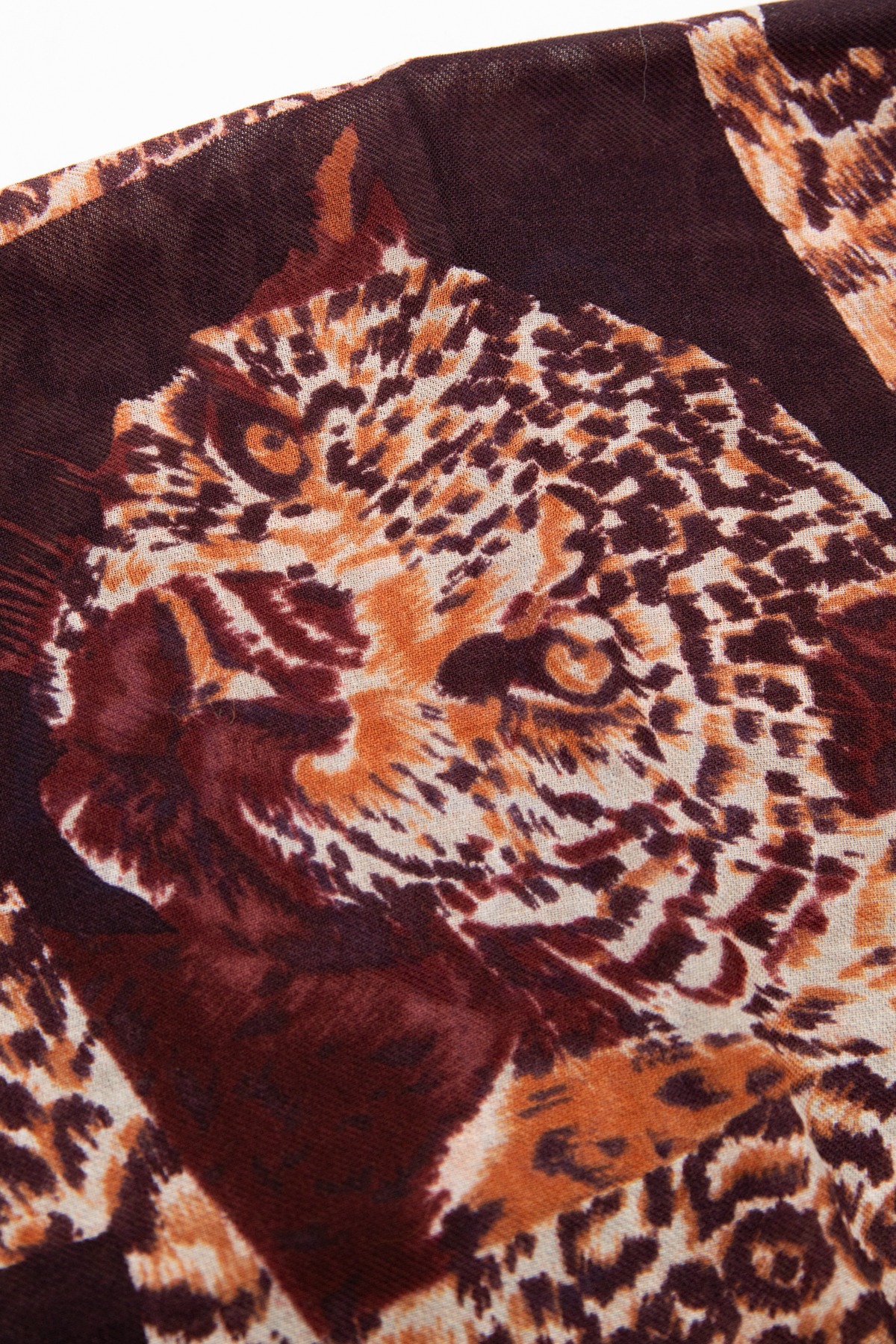 Vivienne Westwood Tuch mit Print in Bordeaux, Rot und Blau