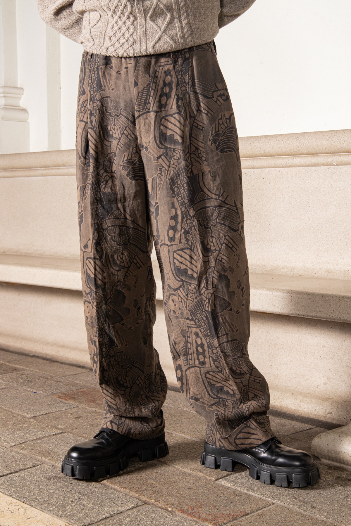Vivienne Westwood "Krall Elasticated" Hose aus Leinen in Anthrazit und Braun