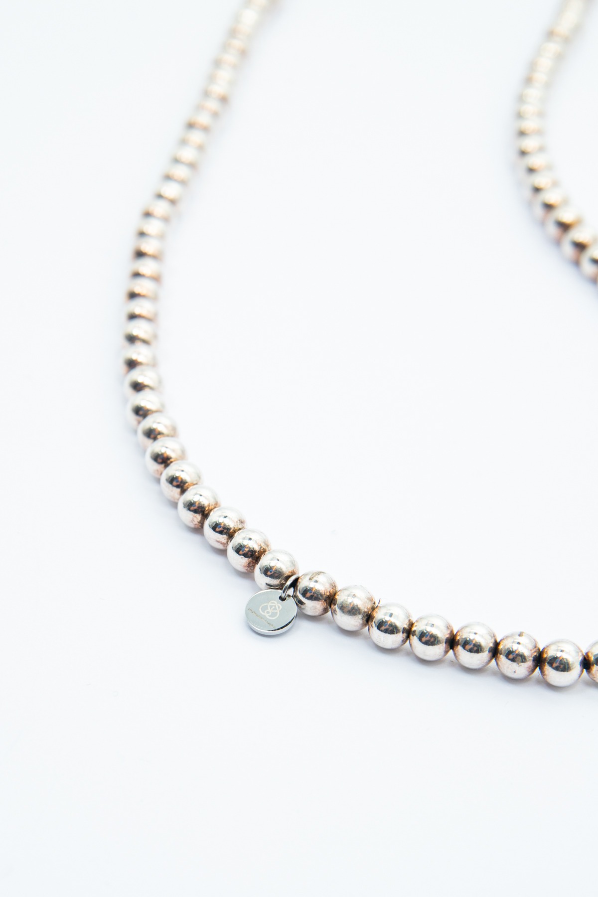 15Degrees London Halskette mit Perlen in Gold und Schwarz
