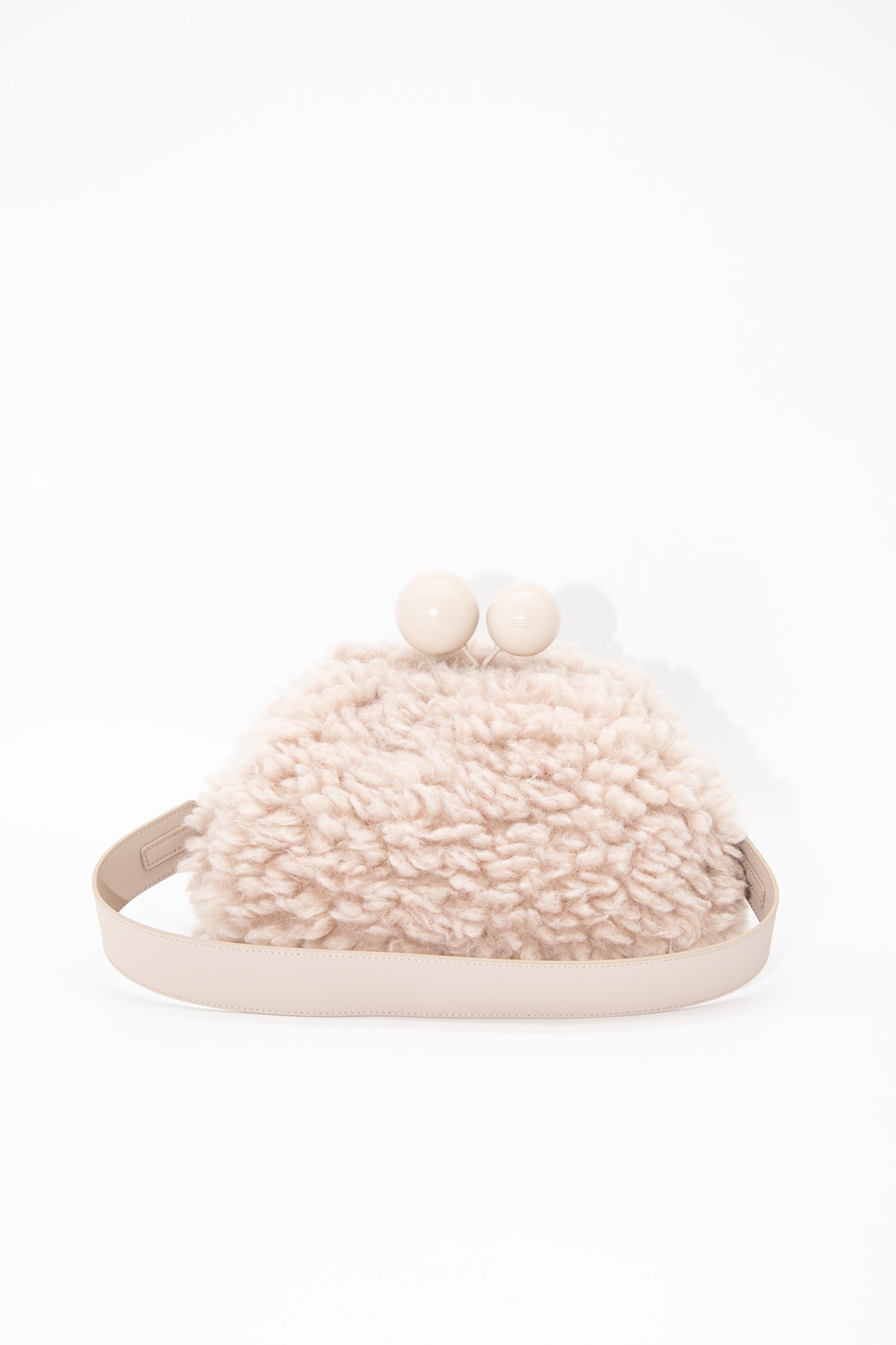 Weekend Max Mara "Pasticcino Breda" Plüsch Tasche in Beige