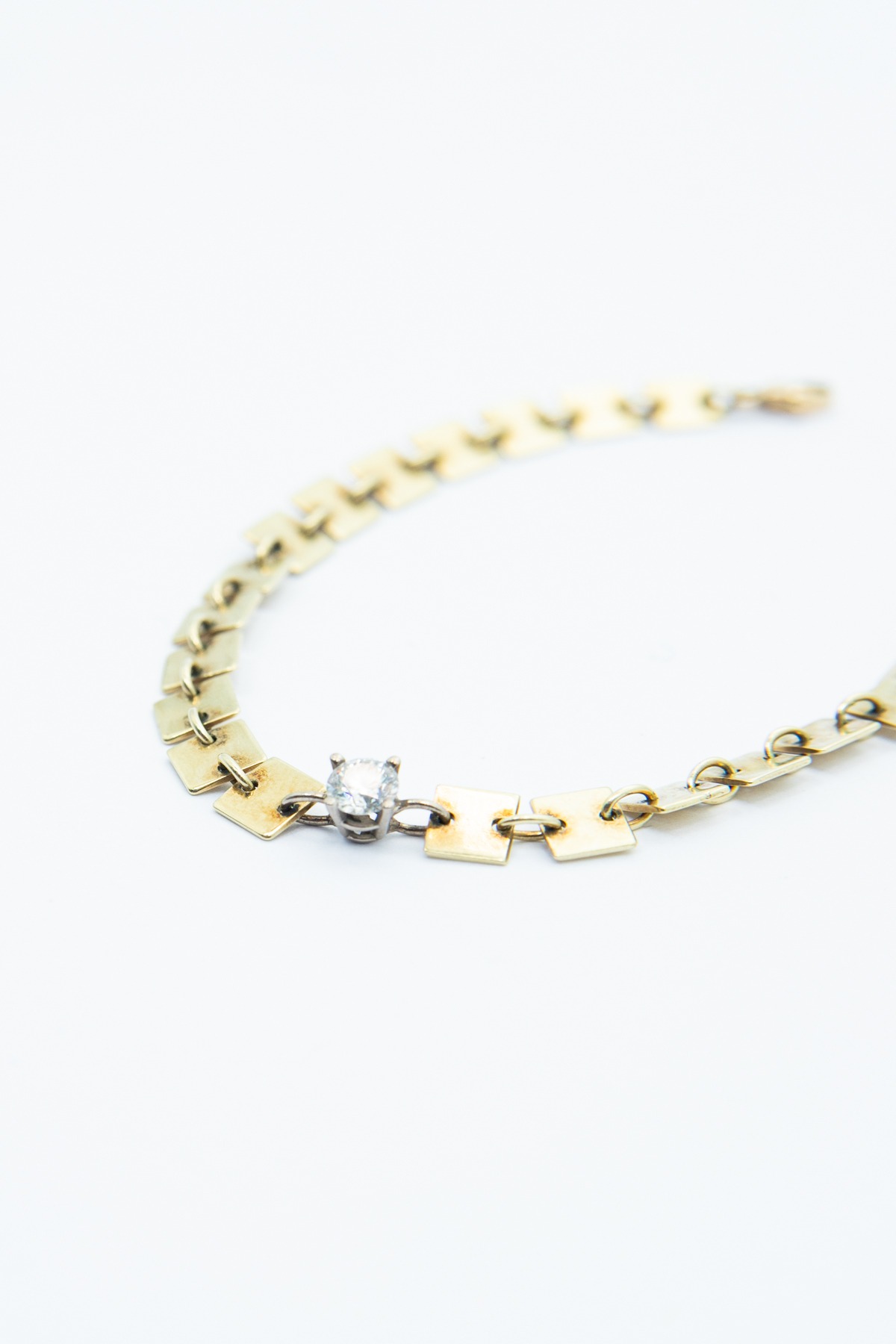 Lilian von Trapp Armband mit Brillant und kleinen Plättchen in Gold