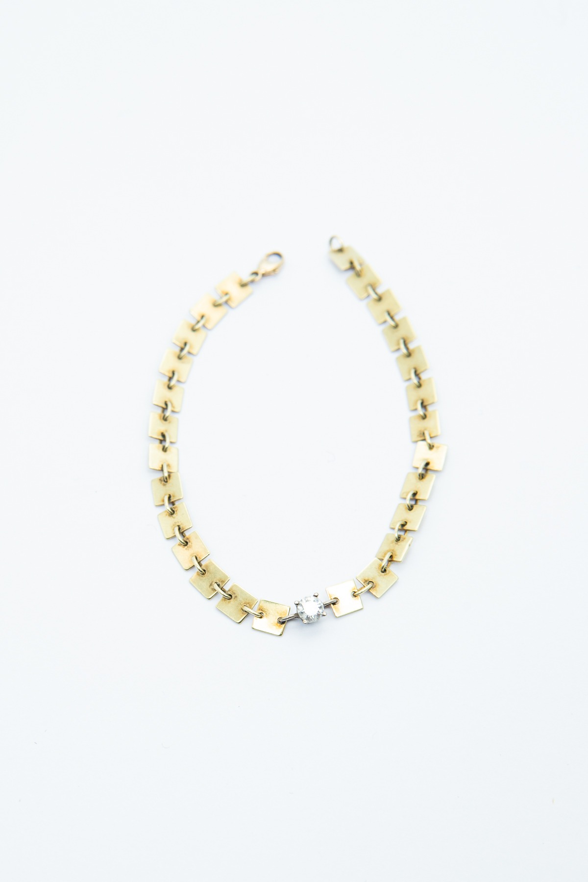 Lilian von Trapp Armband mit Brillant und kleinen Plättchen in Gold