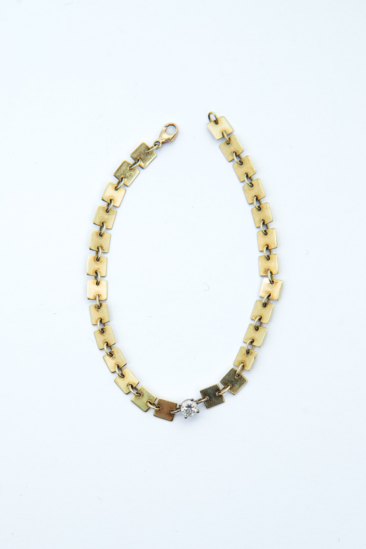 Lilian von Trapp Armband mit Brillant und kleinen Plättchen in Gold