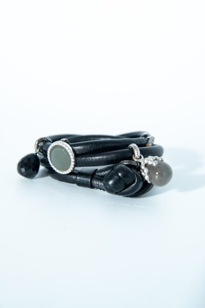 Ole Lynggaard "Sweet Drops" Armband mit Anhängern in Schwarz